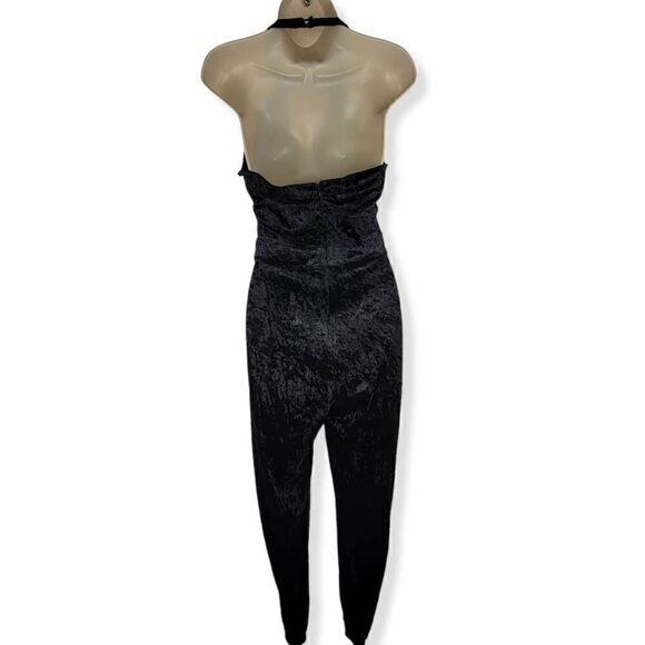 The Edit By Seventeen Black Velvet Jumpsuit Size 5 - Picture 3 of 3